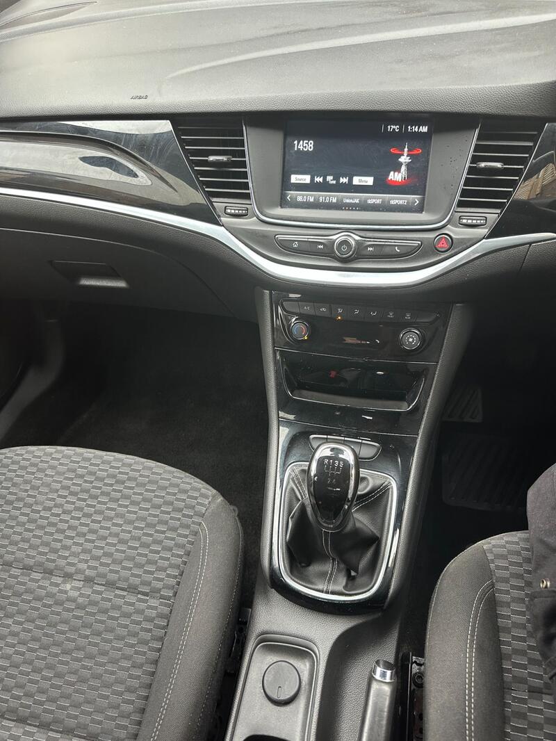 VAUXHALL ASTRA 1.4 i SRi 2016