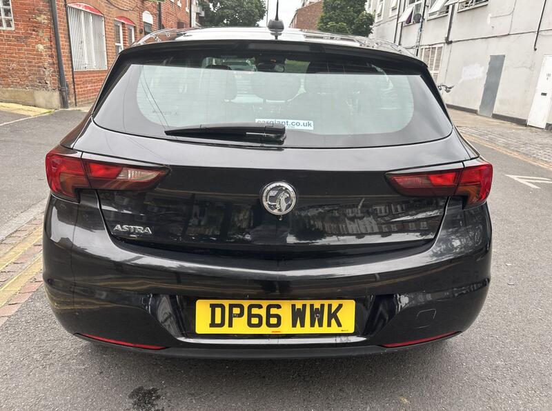 VAUXHALL ASTRA 1.4 i SRi 2016